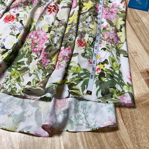 Mac Duggal NWT Floral Faux Wrap Flutter Sleeve A-line Gown Size 4 Jewel Belt - Picture 9 of 10